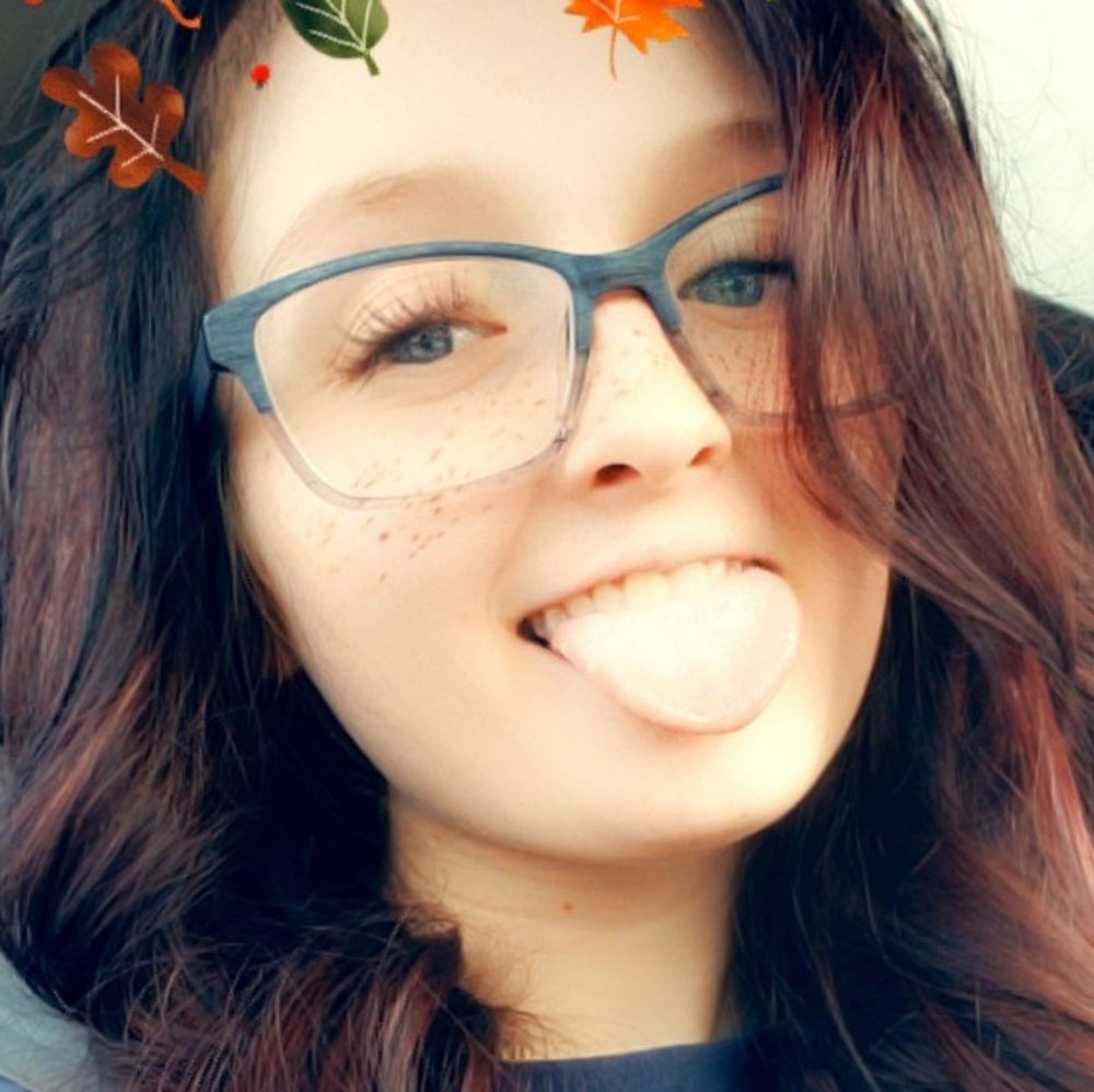 Meet your Posher, Carrie